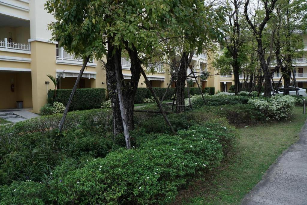 The One Residence Hotel Bangkok Eksteriør bilde