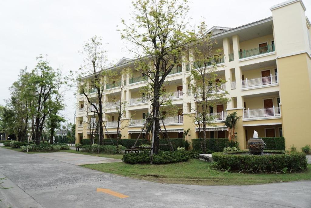 The One Residence Hotel Bangkok Eksteriør bilde