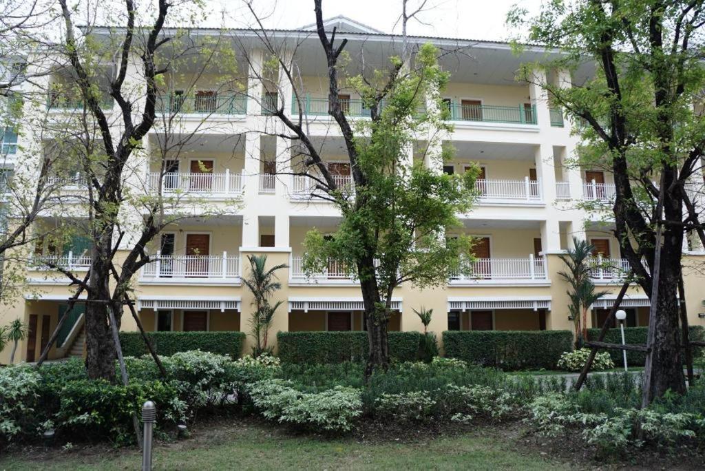 The One Residence Hotel Bangkok Eksteriør bilde